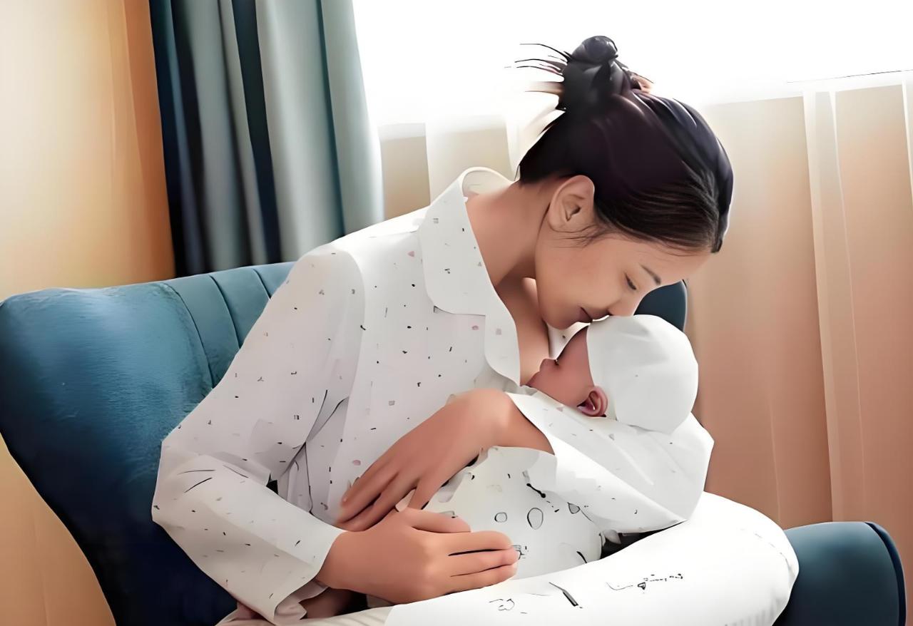 太扎心了！福建武平，妻子刚生完孩子，还在哺乳期，在她最辛苦虚弱的时候，男子竟然嫌