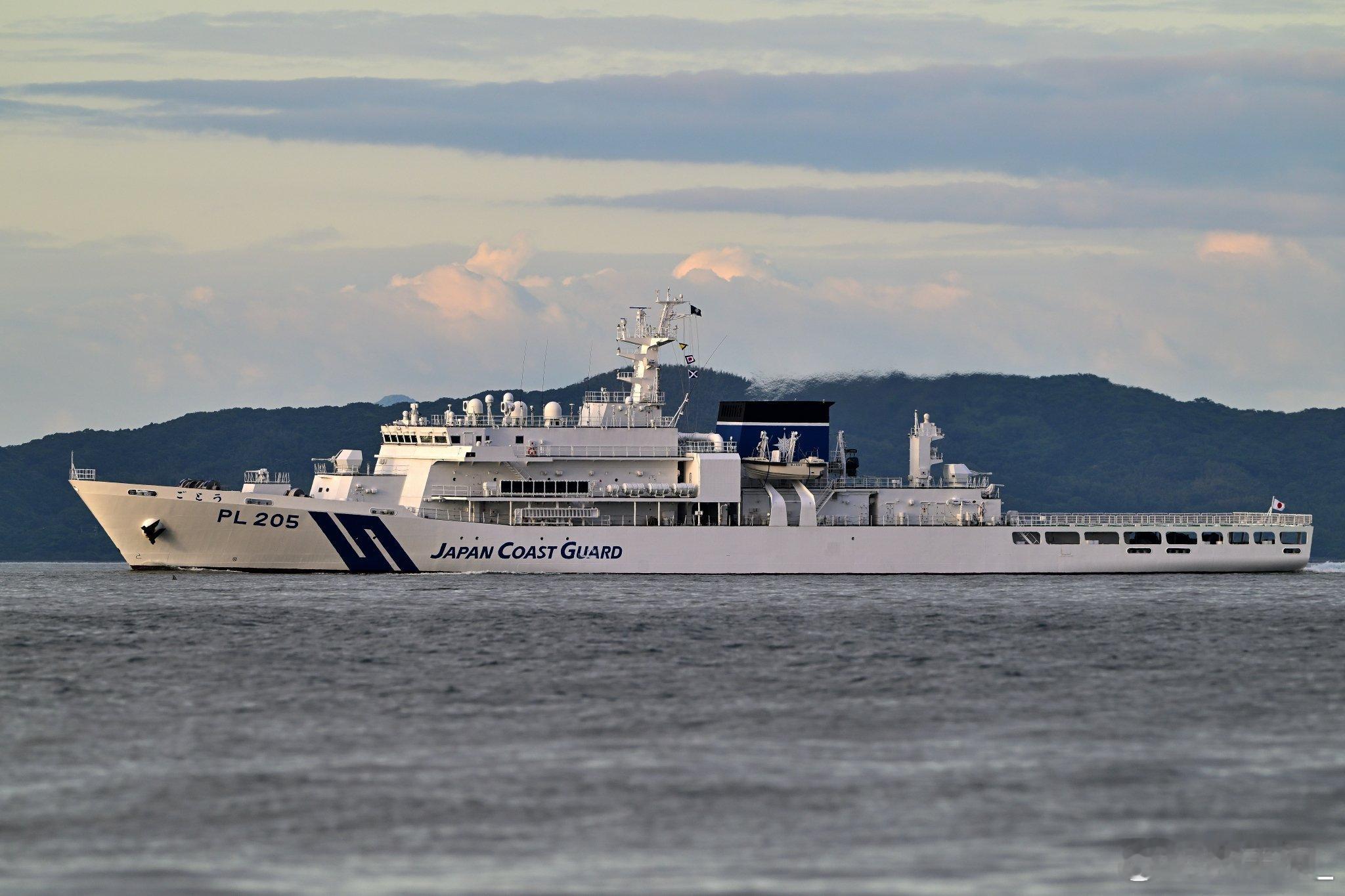 PL-205“五岛”，宫古级五号舰，去年10月服役。配属于第七管区（长崎）。此级
