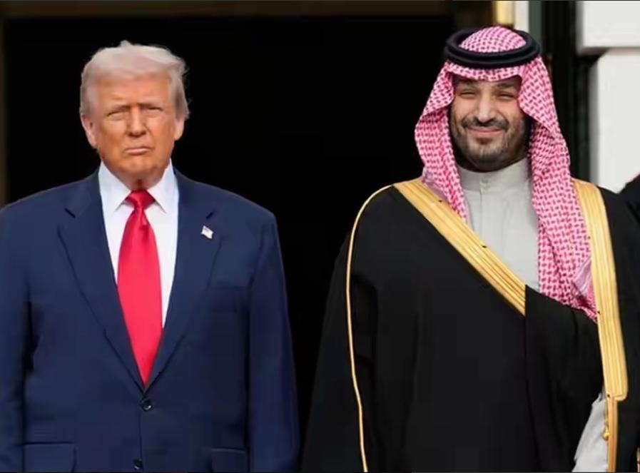 沙特开始反击了！

近日，沙特一套“组合拳”打得华盛顿措手不及：推迟原定4月初的