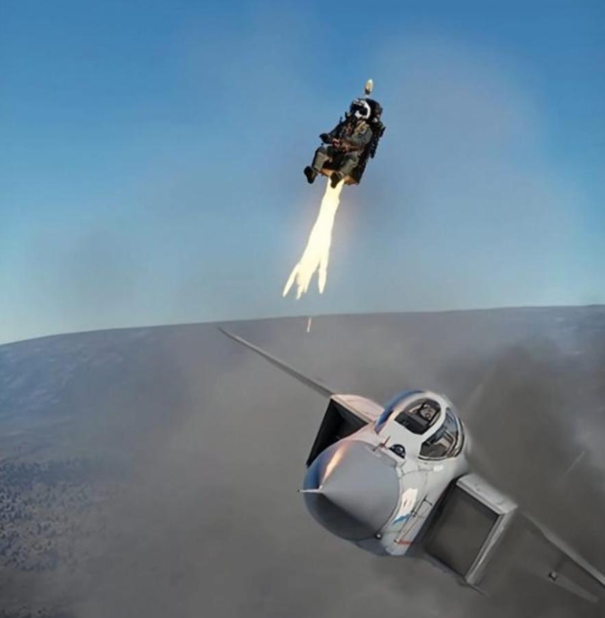 为何飞行员跳伞后就不能射杀？即使在战场杀红了眼，也不能杀飞行员，因为日本试过了，