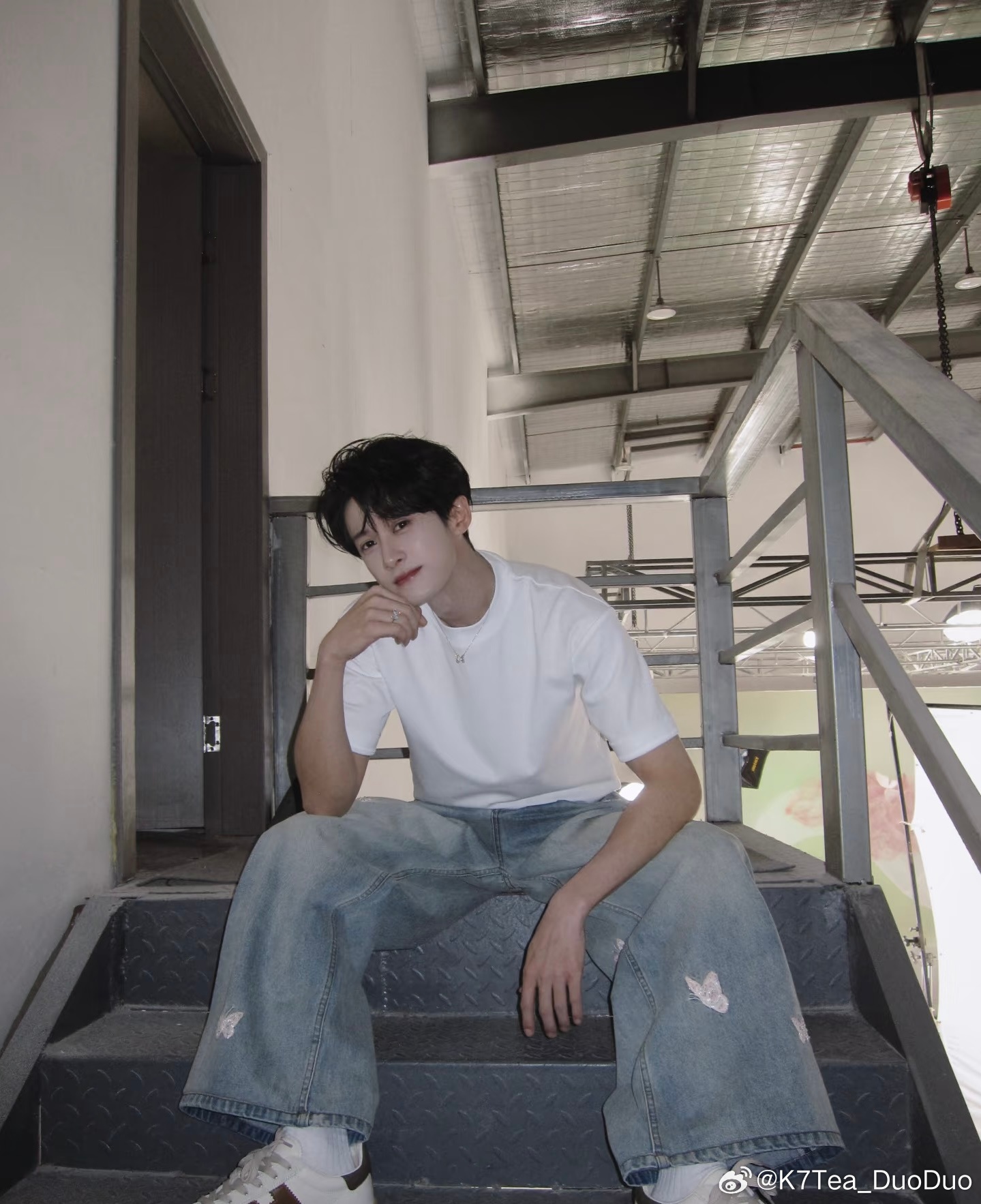 我哥哥呢 是一只在🍠plq给所有人发语音哼哼的小猪。 