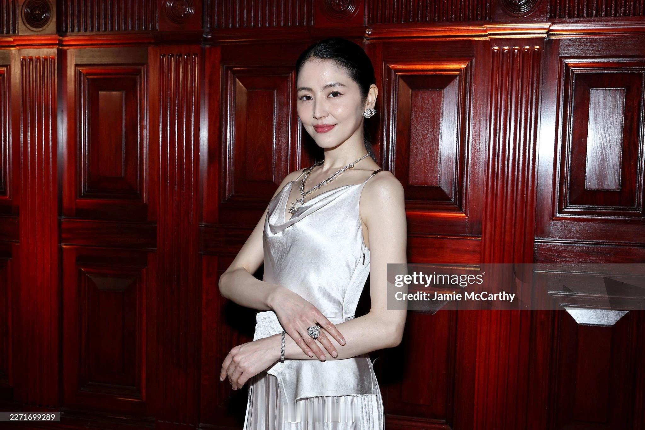 女演员长泽雅美参加蒂芙尼2026年Blue Book高级珠宝系列“Hidden 