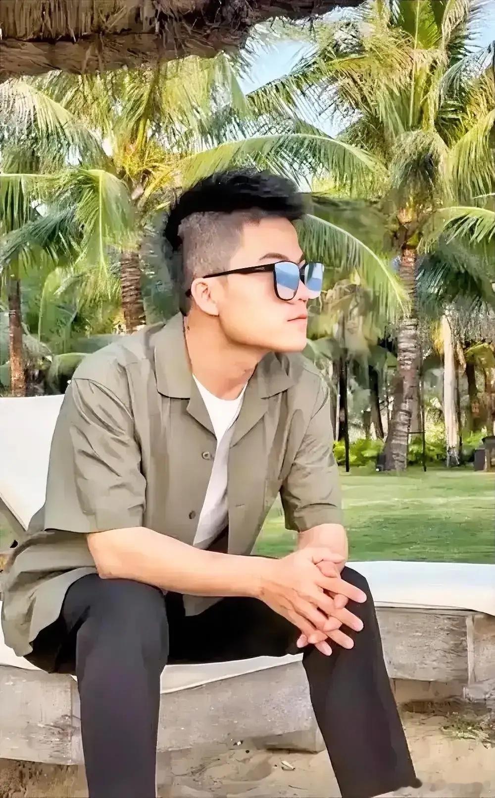 董宇辉这段话杀死了我的颓废：“初级的快乐是肉体的快乐，中级的快乐是精神的快乐，高