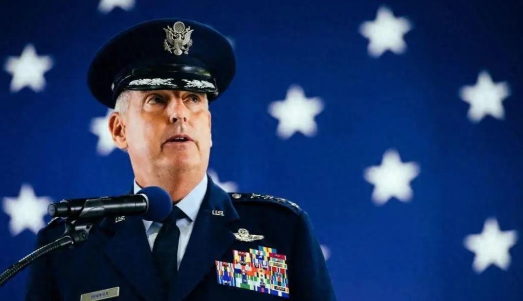 四十四年前，当中美两国正式建立外交关系时，双边贸易额仅有24.5亿美元，这个数字