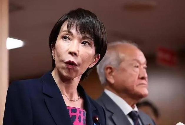 日本右翼天塌了：解放军给美军前所未有的待遇，俄对台海说法已变。12月29日，解放