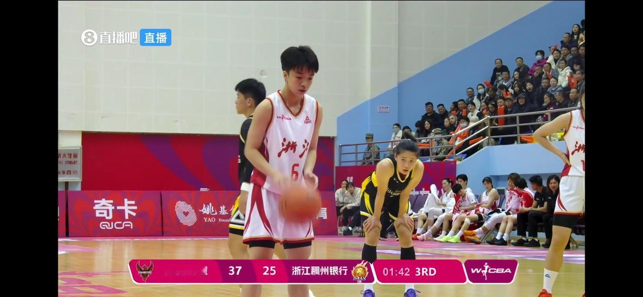 女篮水平差太多，浙江姑娘两罚不中，甚至第一个只是擦网

篮协很可能弄巧成拙，CB