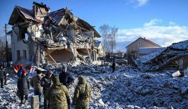 乌克兰简直太冤了！花了三年多的时间，硬生生把俄罗斯从一个全球超级大国打成了二流国