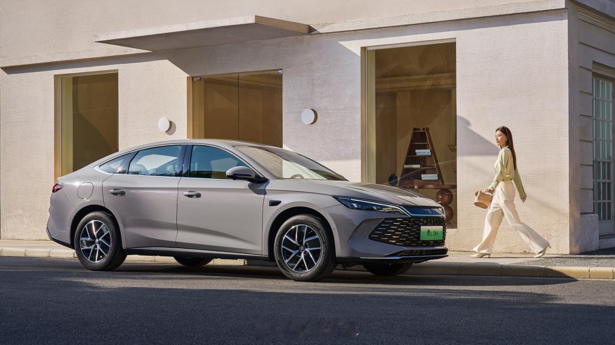 看到2026款秦L DM-i带着9.28万起的限时价登场，很难不感叹这款中级轿车