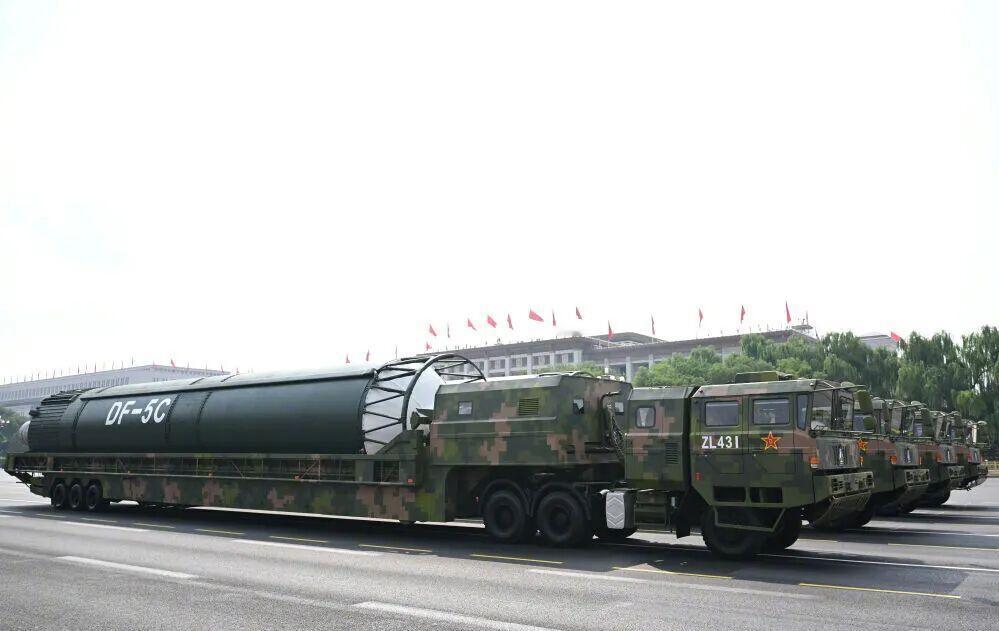 法国文学家雨果曾说，终有一天，洗清罪孽的法兰西将归还从中国掠夺的战利品。
202