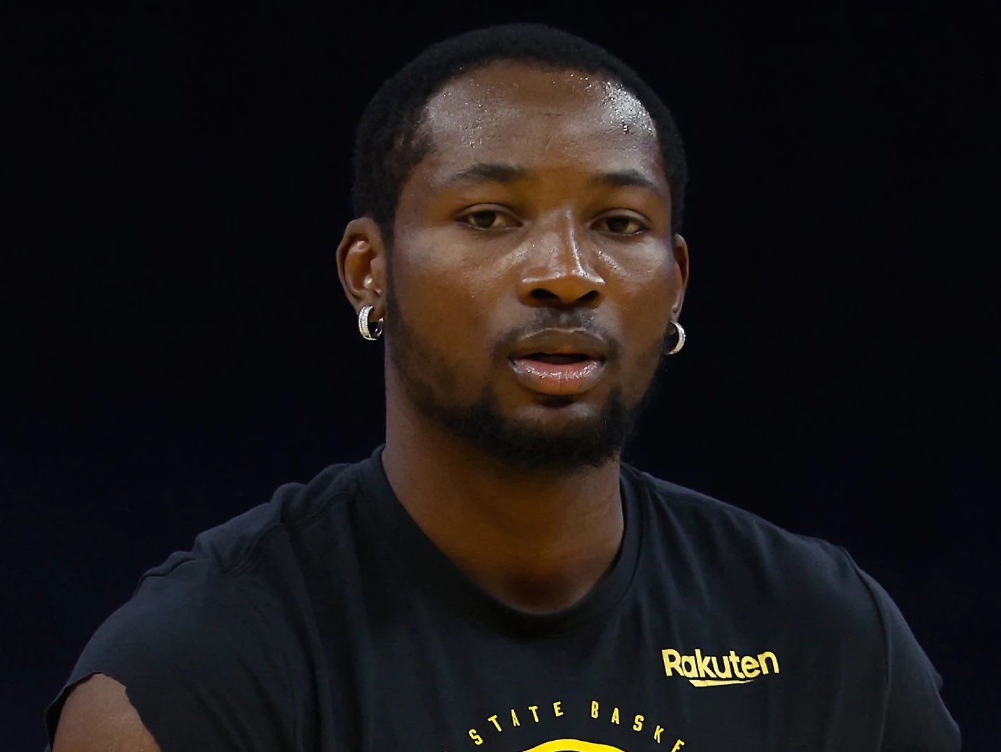 Evan Sidery:正如之前计划的那样，勇士队将于下个月开始在交易市场上兜售