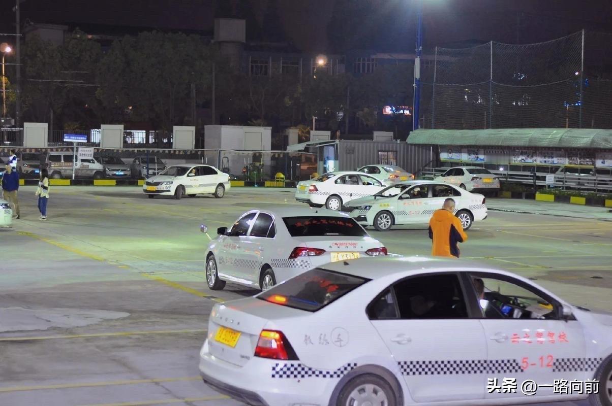 还没考驾照的注意了！一个重磅消息砸过来——2026年5月1日起，驾考新国标正式施