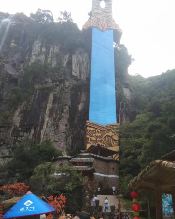 线下店劝退？iPhone差价千元背后的真相
亲爱的朋友们大家好，我是海林小百科，
