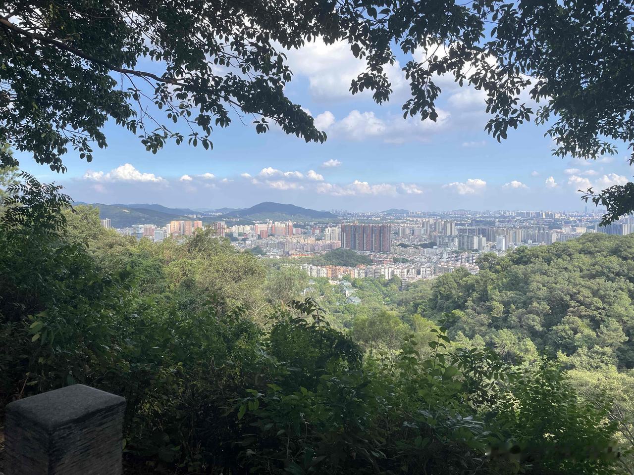 随拍一下所在城市的蓝天白云