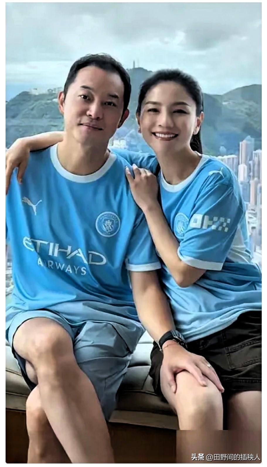 沙溢5年接了26档综艺，胡可拼命直播带货。
赚来的钱，转手就砸进了英国私立学校的