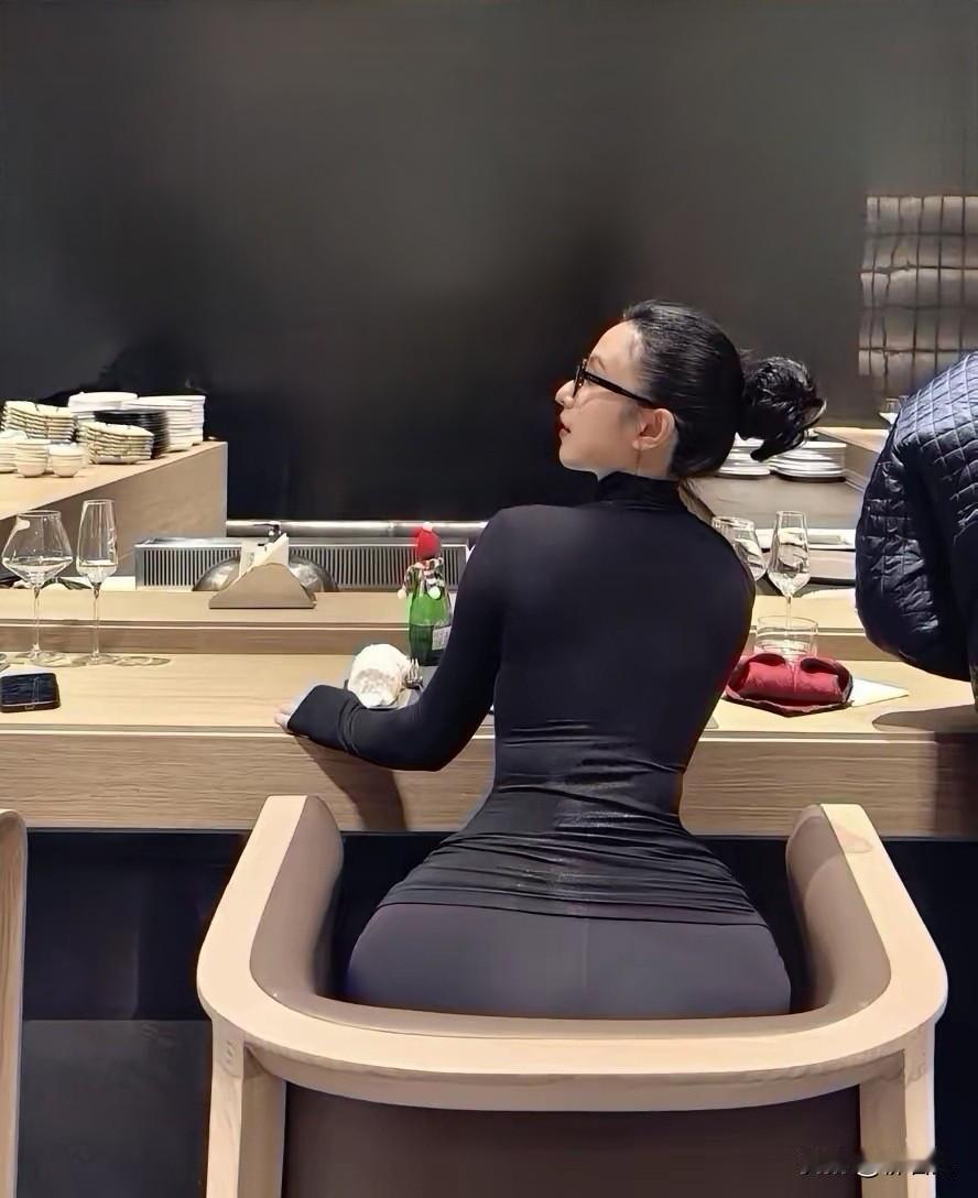 当代部分女性存在四大错觉：认为只要想嫁人就能随时脱单，找不到爱自己的就找有钱的，