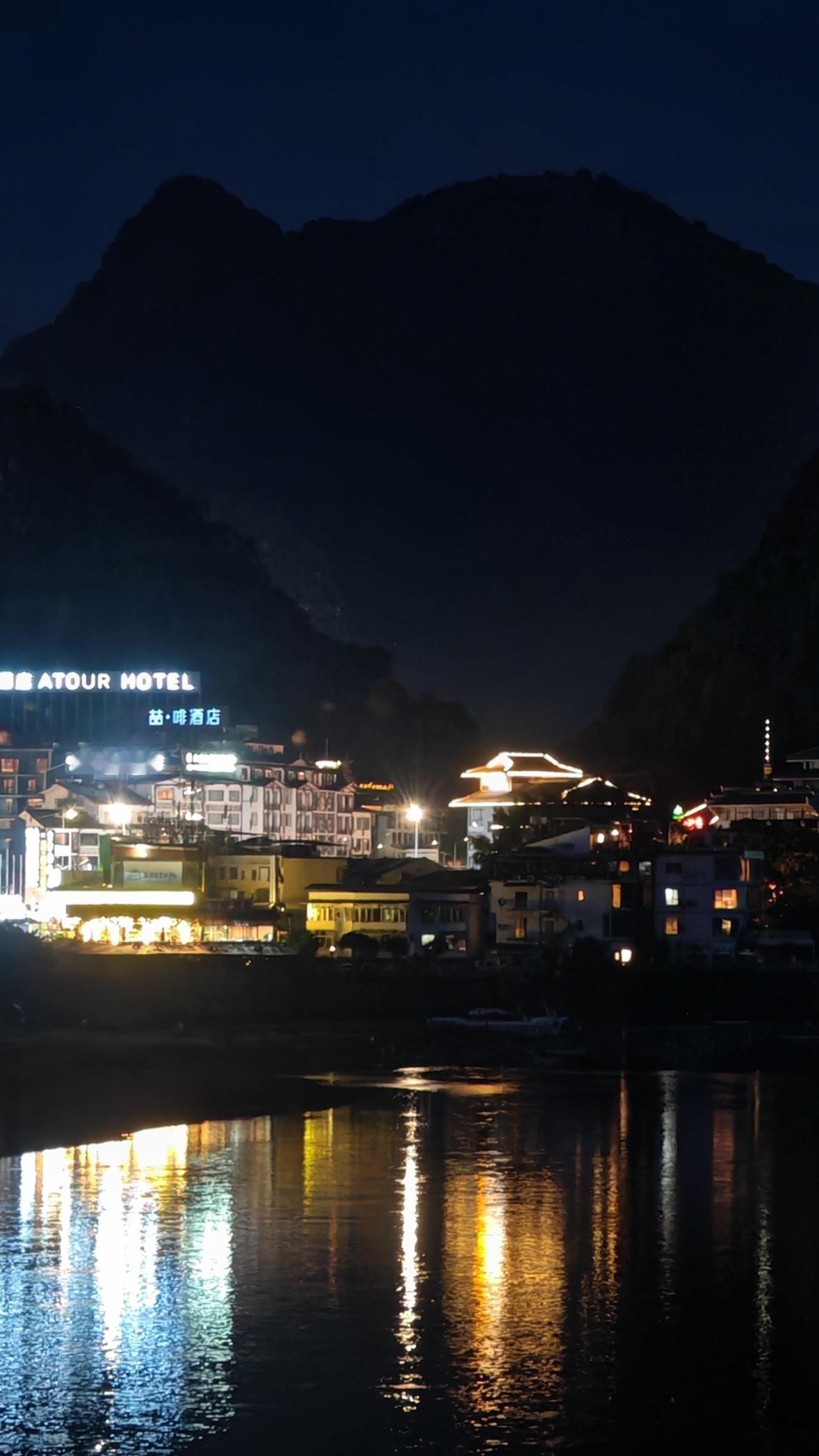 中国摄影圈《漓江夜色》2026.8.18手机摄影