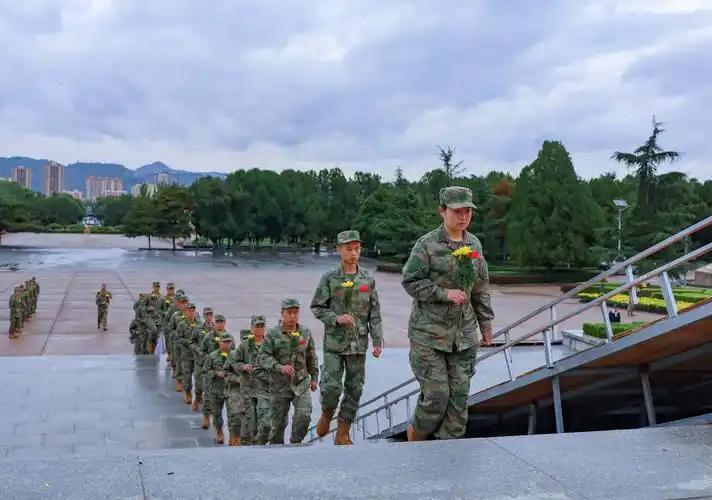 新聘文职人员也进行岗前培训了，也属于军营初体验了，在较短的时间内，去大致了解部队
