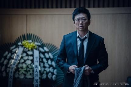 #朴信阳##李民基# 主演惊悚电影《三天》公开剧照，将于11月上映。 ​​​