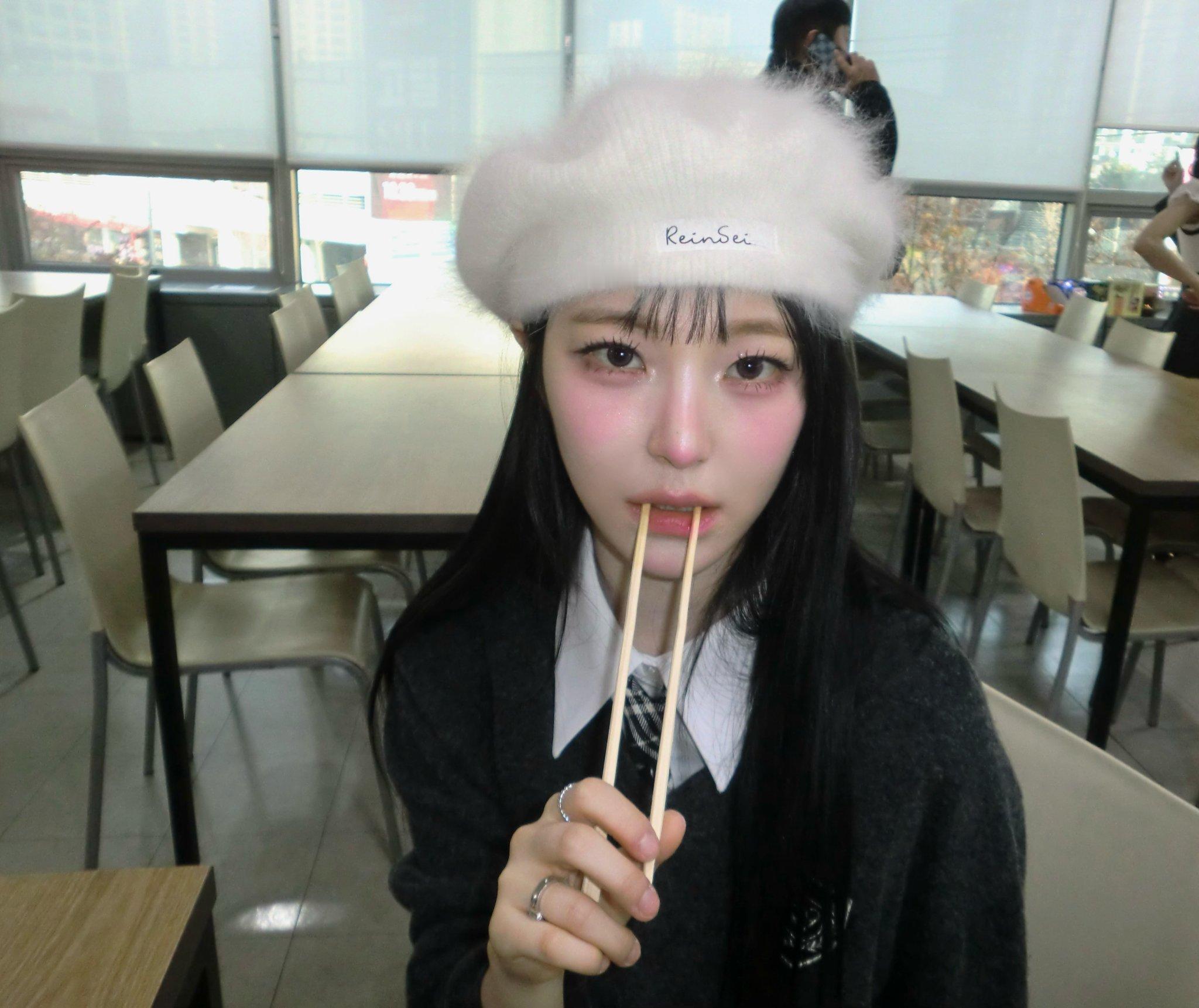 251207 fromis_9 Jiheon白知宪 