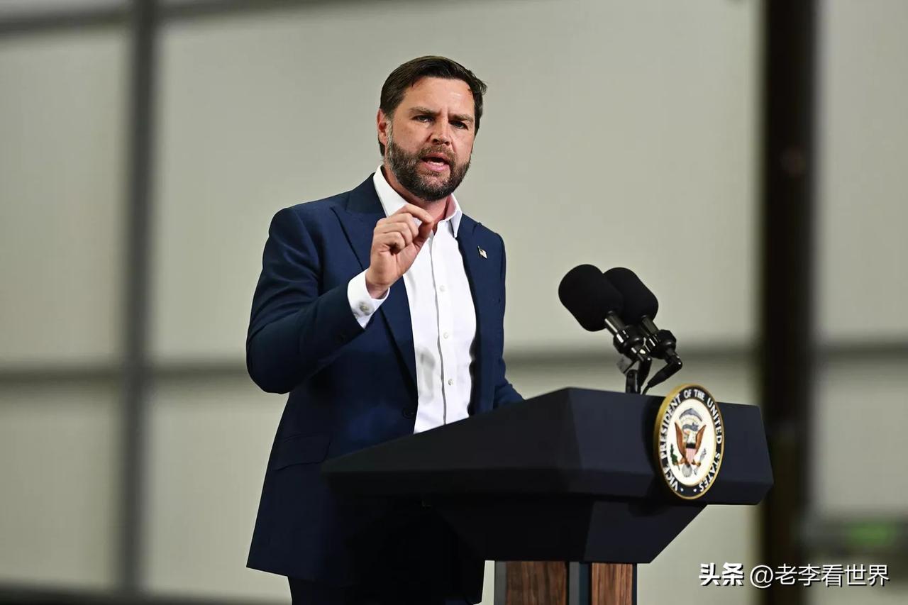 【万斯呼吁匈牙利人站出来反对欧盟的官僚】
布达佩斯时间2026年4月7日，美国副