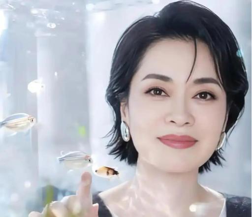 毛阿敏出名挣到大钱后，干的第一件大事，就是掏钱在上海给两个亲哥哥一人买了一套房。