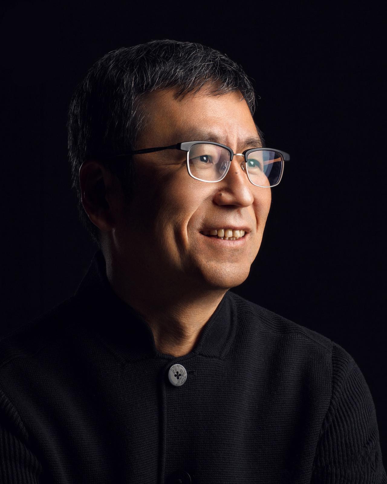 白岩松喊你处对象啦？

3月7号，央视的白岩松说了个事儿，要打造“爱情友好型社会