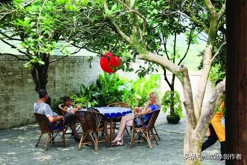 中国乡村凭什么征服全世界
 
海外社交平台早已掀起一股别样风潮。一众外国网红放下