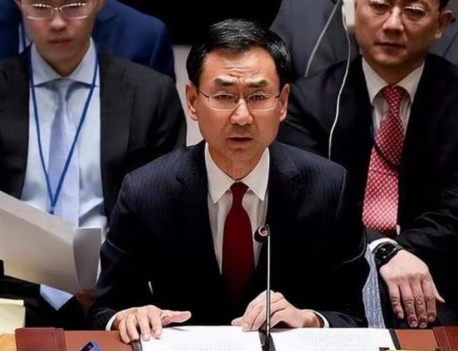 中国对巴基斯坦出手了？耿爽在联合国当众“开火”，直接剑指巴铁内部的恐怖组织，还给