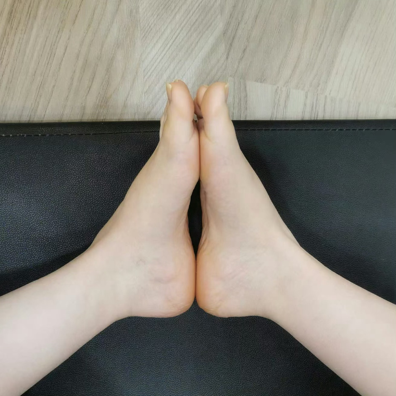 足弓塌陷 不论是膝盖疼还是脚踝损伤，调整运动模式或者康复训练，都得看足弓。来看看