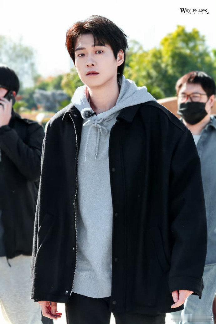 魏大勋 这是不是正经节目 笑到直不起腰！魏大勋 “这是不是正经节目” 的拷问承包