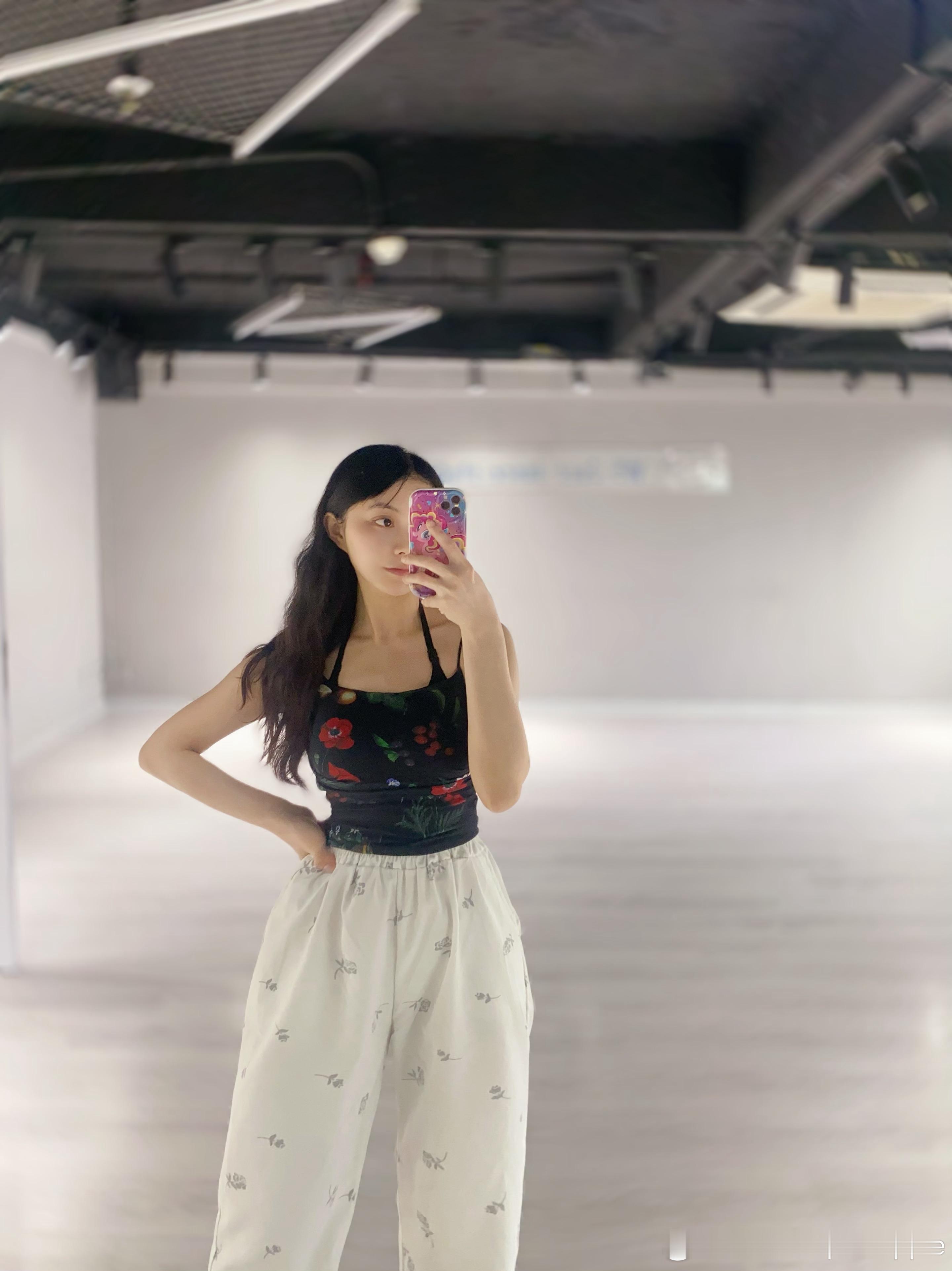 今日份晚间K-pop有氧💃#全民健身日##迈开步动出彩# ​​​