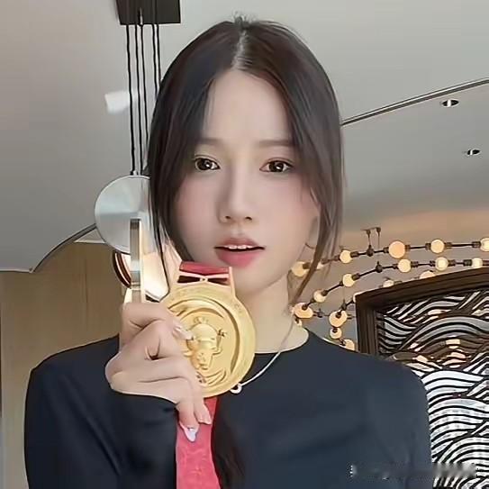 全运冠军邵雨琪彻底出圈！颜值实力双在线，全国网友直呼太优秀
 
近期全运会冠军邵