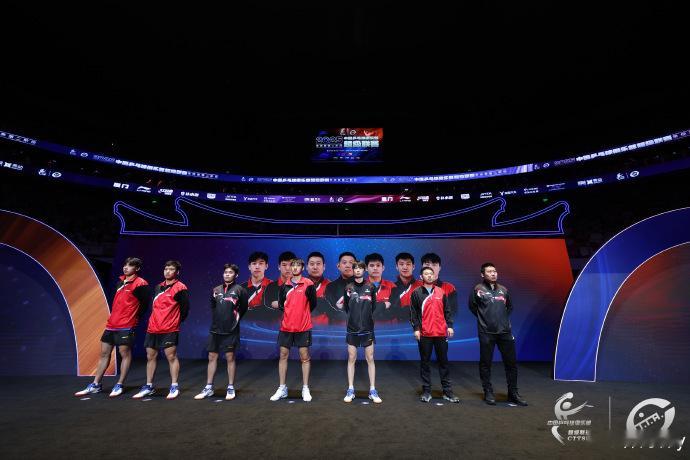 林诗栋发文总结乒超 发博：站在赛场从不孤单，因为身后有最硬的团队。每一次击球都承