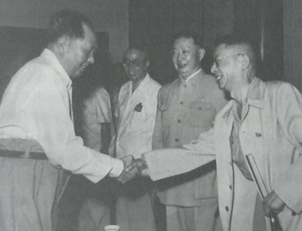 毛主席昔日的专职司机梁国栋，建国后调到地方工作，是什么级别？
1956年初冬的广