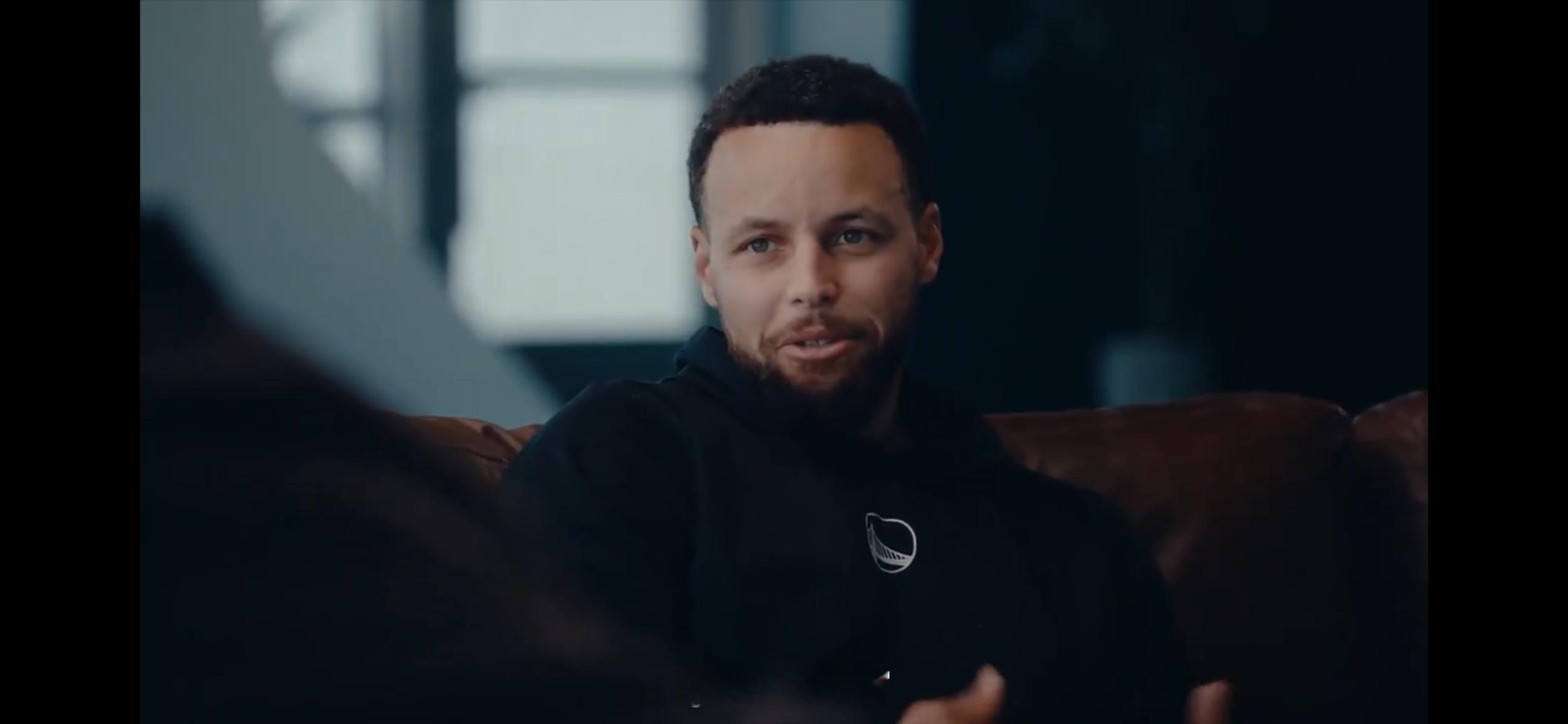 库里的最新TA专访，说目前没有任何退役计划，很享受比赛的竞争、跟队友在一起的时光