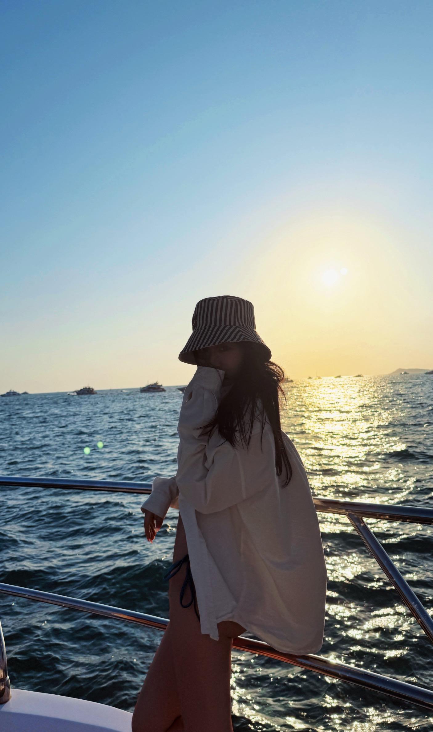 苦海 翻起爱恨。