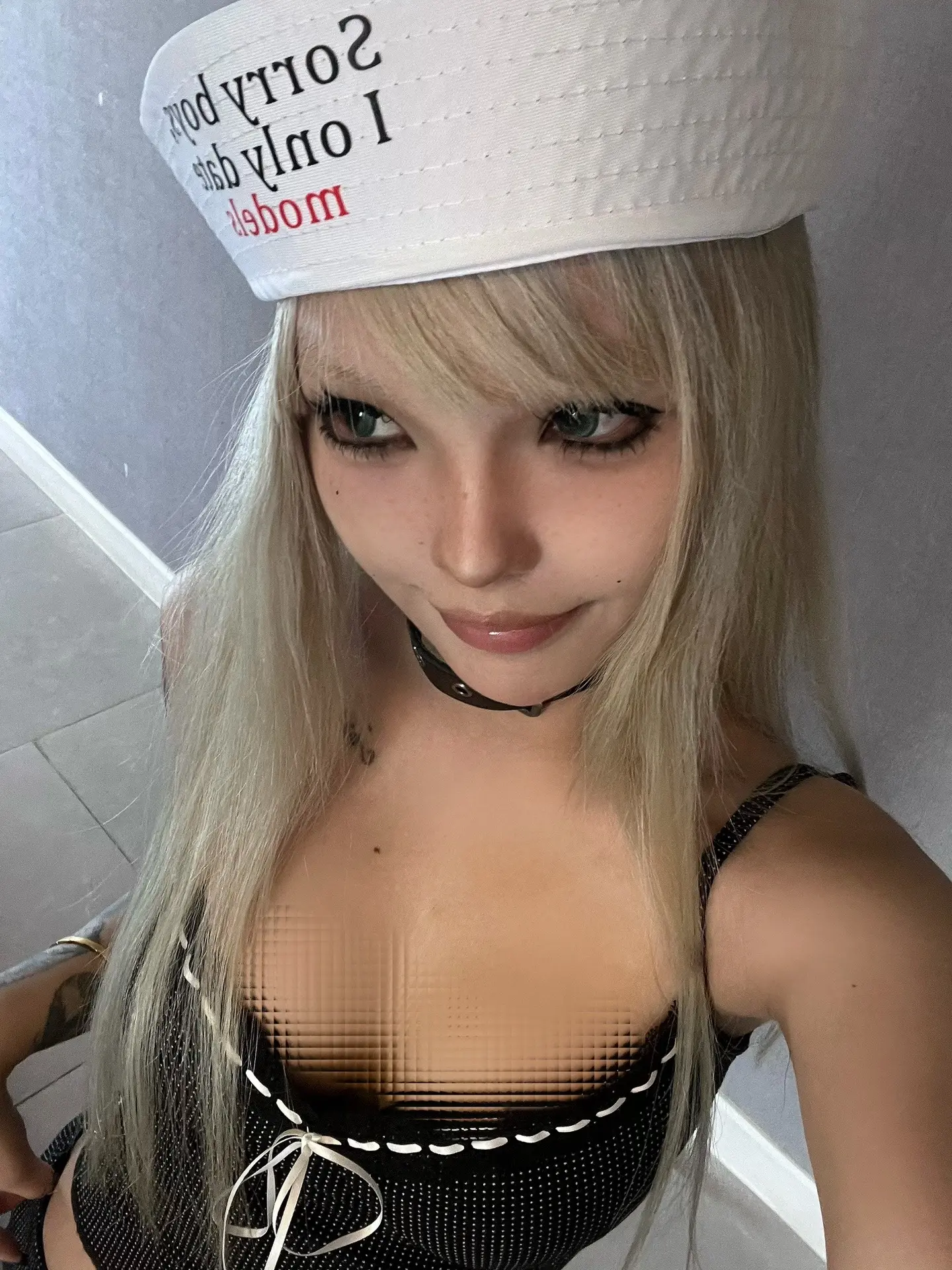 恭喜你聊到隐藏款了 其实我纯爱外表的底下隐藏的是一个彻头彻尾的瑟情狂 ...