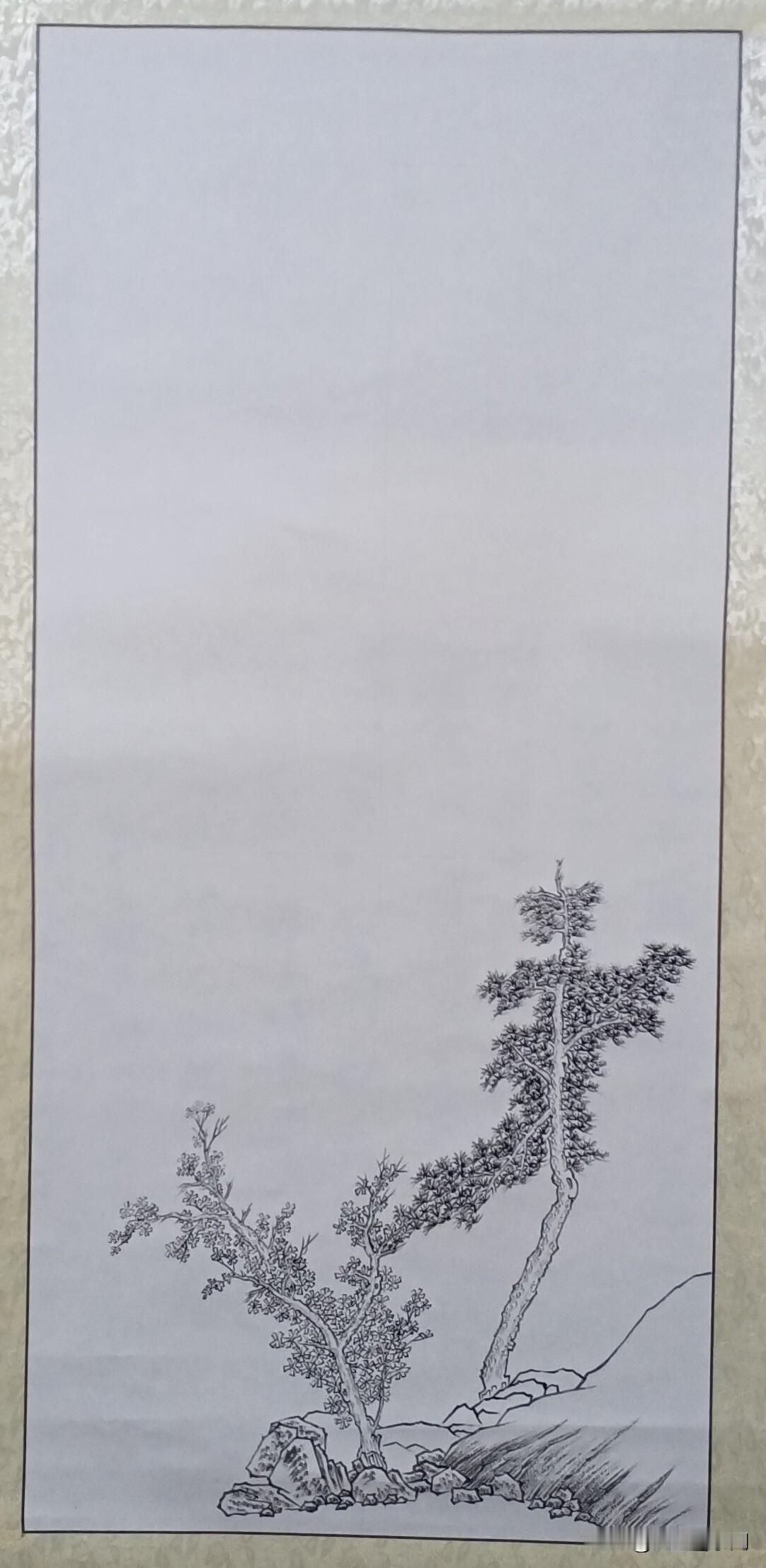完成三尺国画《秋山云绕》部分墨稿。