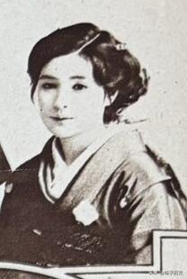 纪子妃祖母年轻时的旧照||

川嶋紀子1907年2月11日生于大阪，第6任大阪市