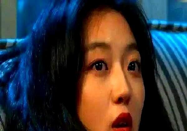 “不是穿上古装就能演戏。
”古装剧的门槛，观众看得越来越清楚。
最近这部剧里，陈