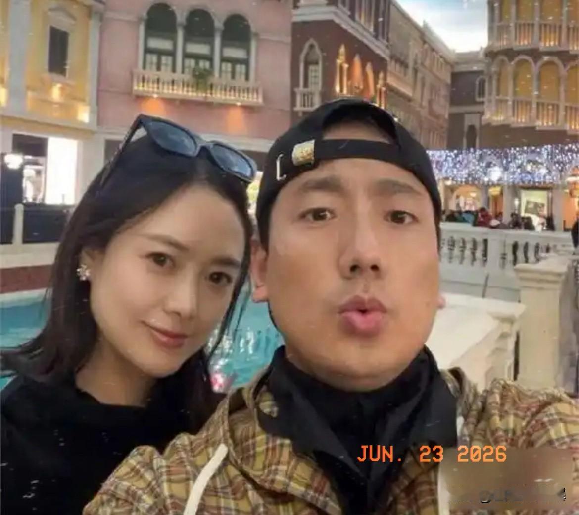 海来阿木这辈子都不会离婚的，
不是随便说说的，
不是因为他媳妇长的好看，也不是他