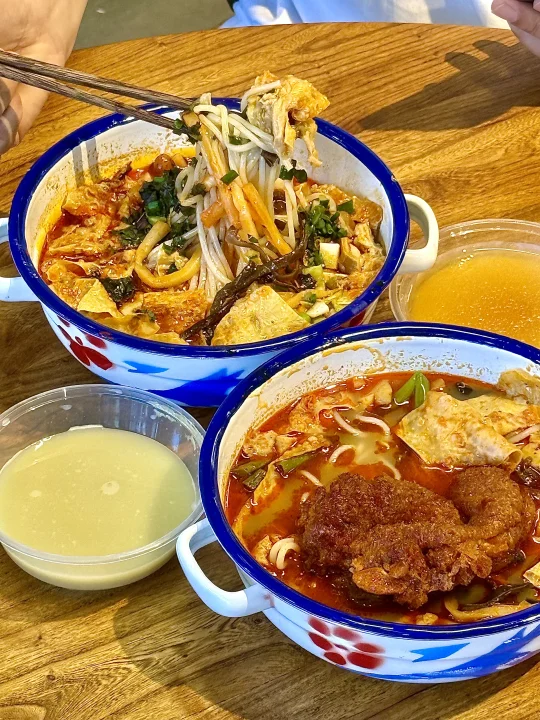 广西排队王螺蛳粉来北京了！中关村首店速冲