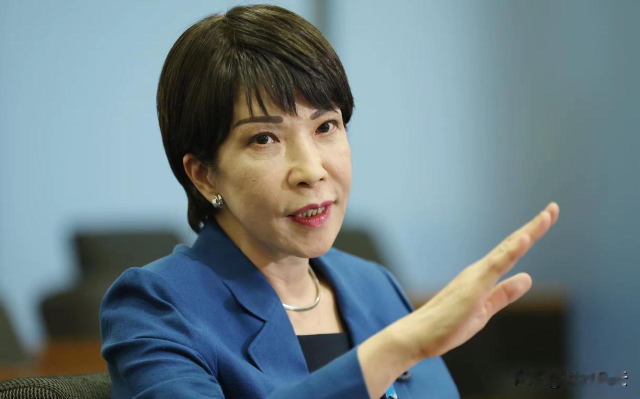 号外，号外！
高市早苗没有等到中方贺电，第一把火烧向中国，日本新首相认清两条红线