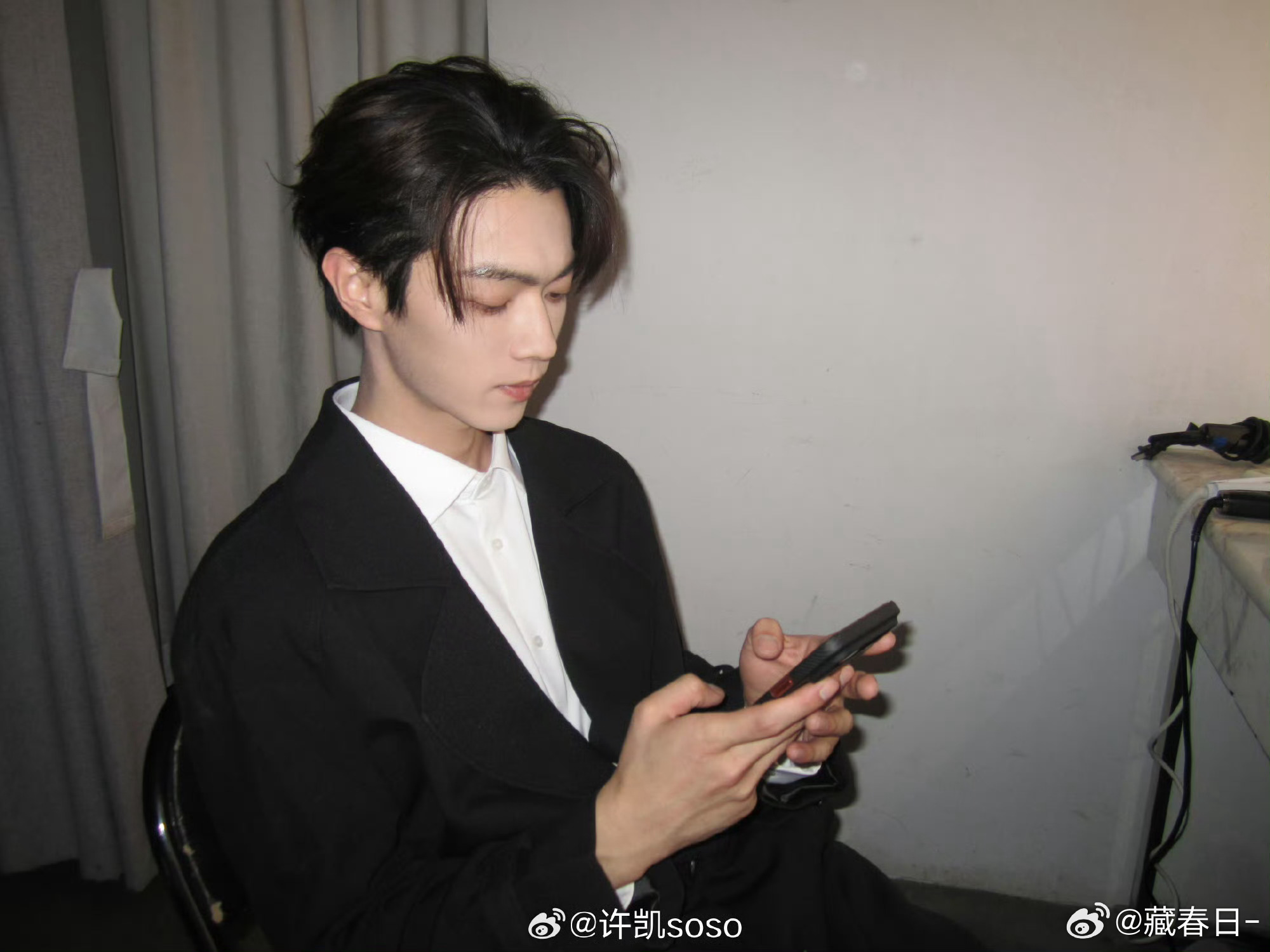 许凯反派番位许凯番位许凯新剧《方圆八百里》本来是一番男主，结果因为新规要求反派不