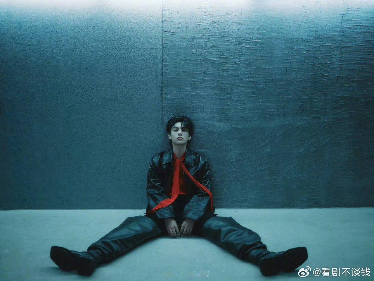 田栩宁杂志内页，硬照表现力无敌了帅哥就要多多的拍杂志