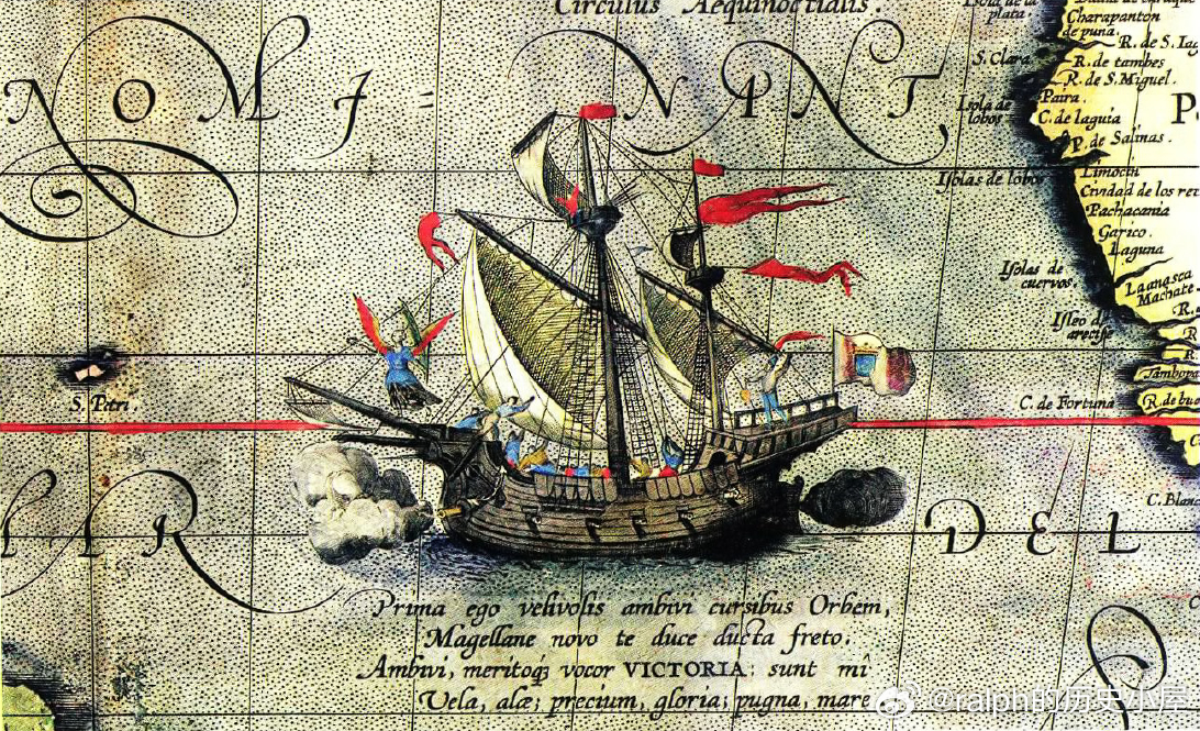 1590年手绘图，参与环球航行的“维多利亚”号。由5条船组成的麦哲伦环球航行船队