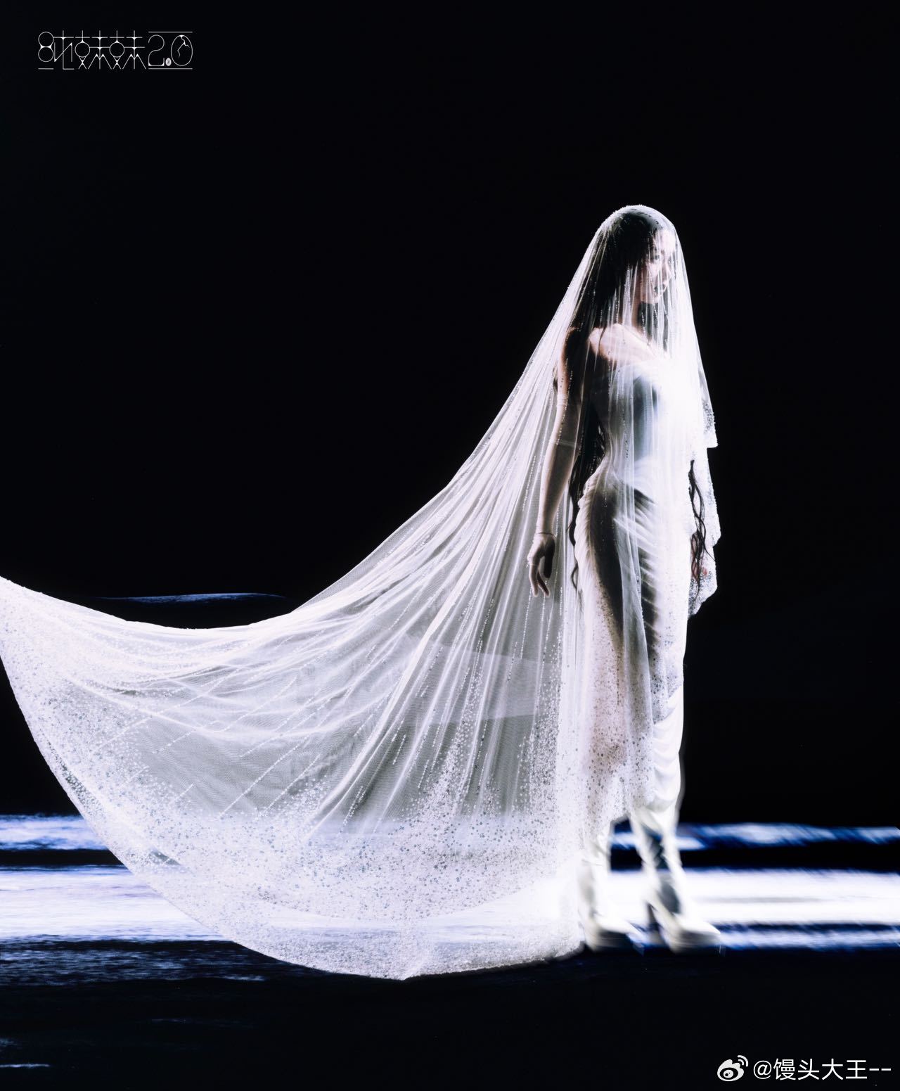 单依纯灵珠降世 单依纯这是艺术好震撼 的「纯妹妹2.0」舞台我能看一百遍！灵珠降