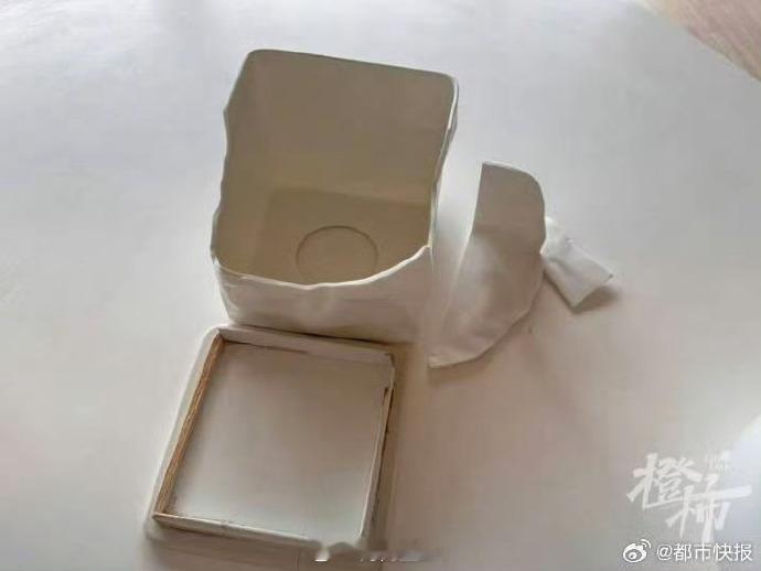 1岁宝宝碰坏纸巾盒三亚酒店索赔924元酒店称涉事纸巾盒是收藏品可售卖碰坏东西赔钱