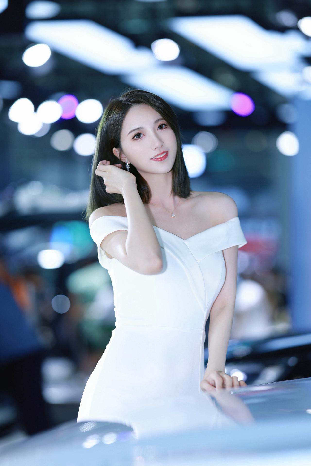 车展图来了@林以萱. 萱妮丝