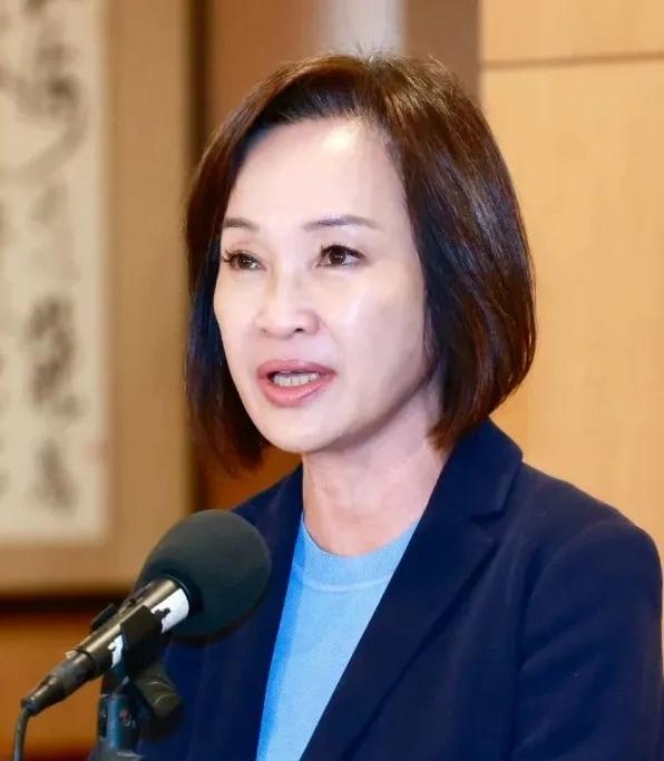 柯志恩在高雄的选情确实不容乐观，据趋势民调在6月12日公布的调查结果，柯志恩在高
